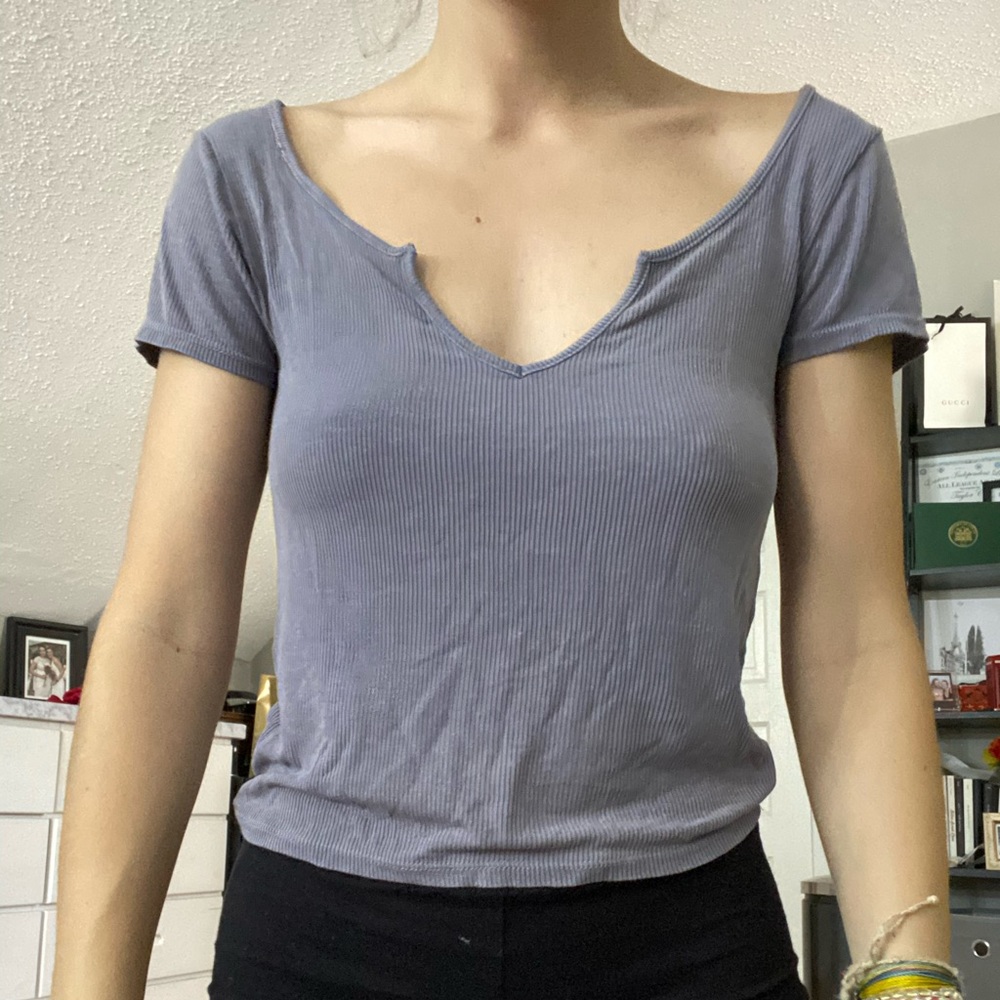 purple ribbed tee